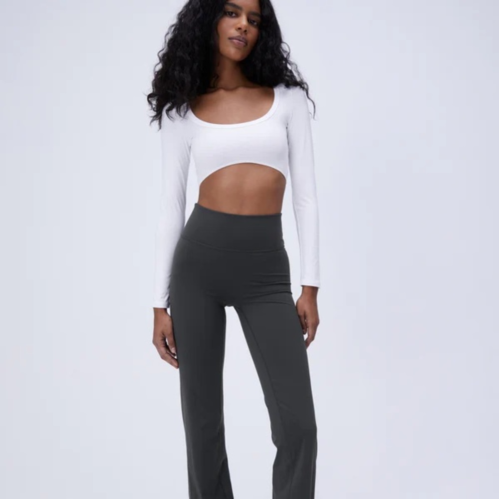 ADANOLA white long sleeve scoop neck crop top